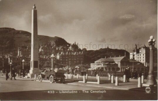Llandudno The Cenotaph
