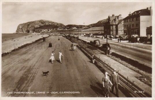Promenade Craig-y-Don Llandudno02
