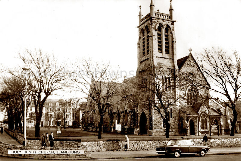 600101 holy trinity 0663
