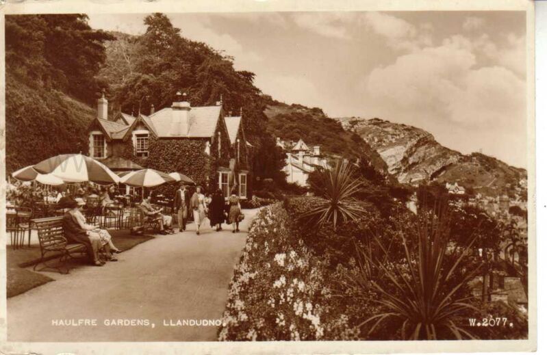 Haulfre Gardens Llandudno02
