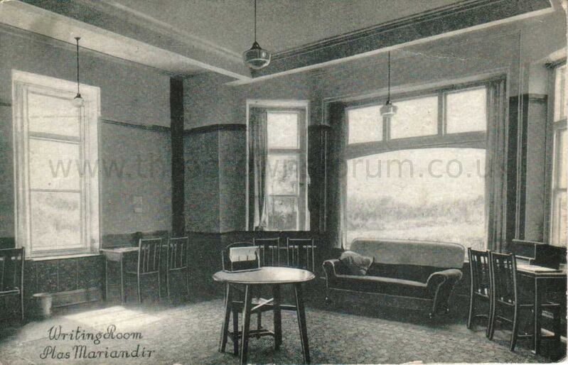 Writing Room Plas Mariandir
