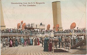Disembarking_from_the_SS_Marguerite_for_Pier_Llandudno.jpg