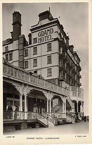 Grand_Hotel_Llandudno.jpg