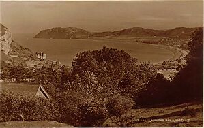 Filename=Llandudno_Bay.jpg
Filesize=74KiB
Dimensions=1050x661
Date added=Sep 14, 2023 Llandudno_Bay.jpg