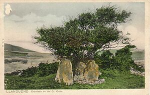 Filename=Llandudno_Cromlech_on_the_Gt_Orme.jpg
Filesize=103KiB
Dimensions=1082x688
Date added=Sep 14, 2023 Llandudno_Cromlech_on_the_Gt_Orme.jpg