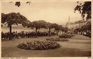 Filename=Llandudno_North_Parade_Gardens.jpg
Filesize=92KiB
Dimensions=1096x701
Date added=Sep 14, 2023 Llandudno_North_Parade_Gardens.jpg