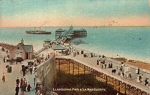 Filename=Llandudno_Pier___La_Marguerite.jpg
Filesize=106KiB
Dimensions=1085x685
Date added=Sep 14, 2023 Llandudno_Pier___La_Marguerite.jpg