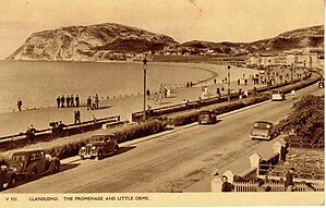 Filename=Llandudno_The_Promenade_and_Little_Orme.jpg
Filesize=95KiB
Dimensions=1096x701
Date added=Sep 14, 2023 Llandudno_The_Promenade_and_Little_Orme.jpg