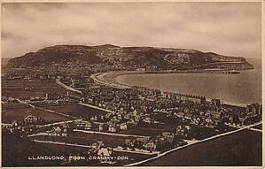 Filename=Llandudno_from_Craig-y-Don.jpg
Filesize=84KiB
Dimensions=1090x696
Date added=Sep 14, 2023 Llandudno_from_Craig-y-Don.jpg