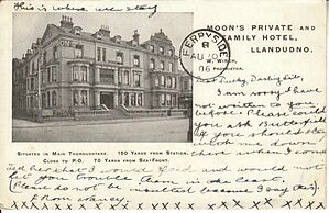 Moons_Private_and_Family_Hotel_Llandudno.jpg