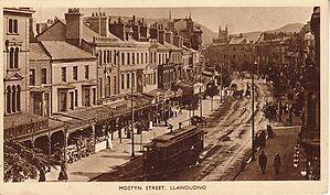 Mostyn_Street_Llandudno16.jpg