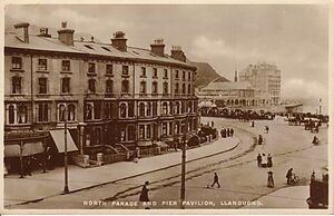 Filename=North_Parade_and_Pier_Pavillion_Llandudno.jpg
Filesize=37KiB
Dimensions=545x353
Date added=Sep 14, 2023 North_Parade_and_Pier_Pavillion_Llandudno.jpg
