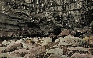 Filename=Pigeon_Caves_Llandudno.jpg
Filesize=55KiB
Dimensions=541x340
Date added=Sep 14, 2023 Pigeon_Caves_Llandudno.jpg