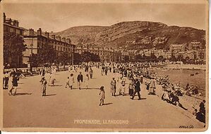 Promenade_Llandudno.jpg