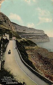 Toll-gate_and_Marine_Drive_Great_Orme_Llandudno.jpg