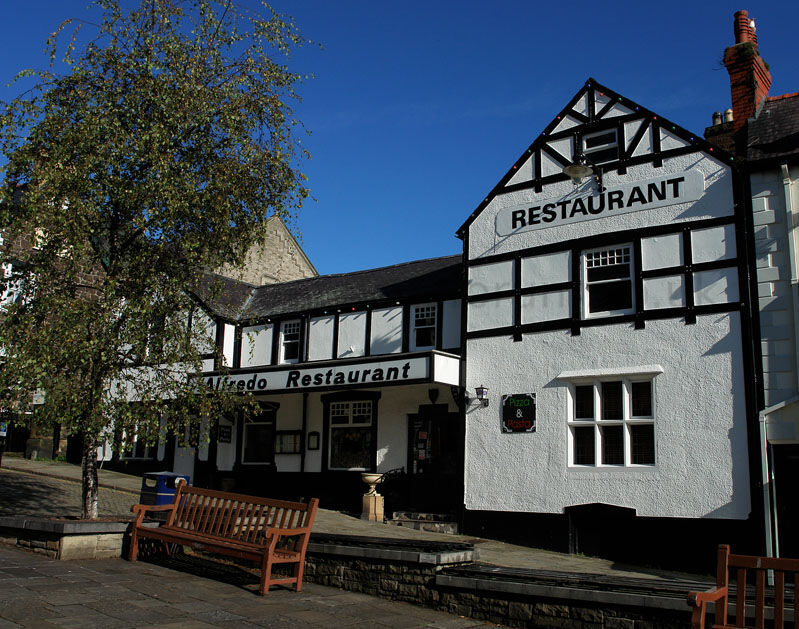 alfredos restaurant conwy
