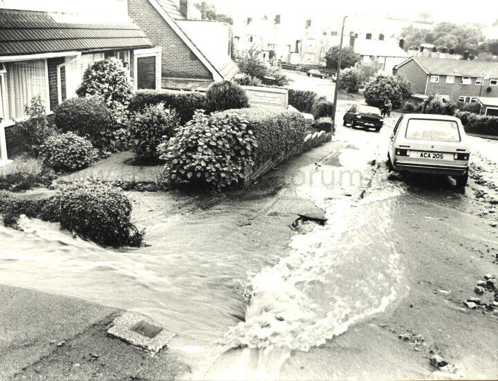 Conwy_Gyffin_1993_Floods
