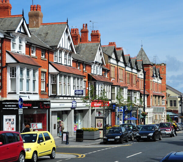 Colwyn_Bay_Penrhyn_Road_2011
