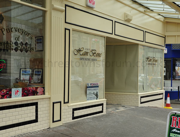 Llandudno_New_Hambone_Cafe_2011
