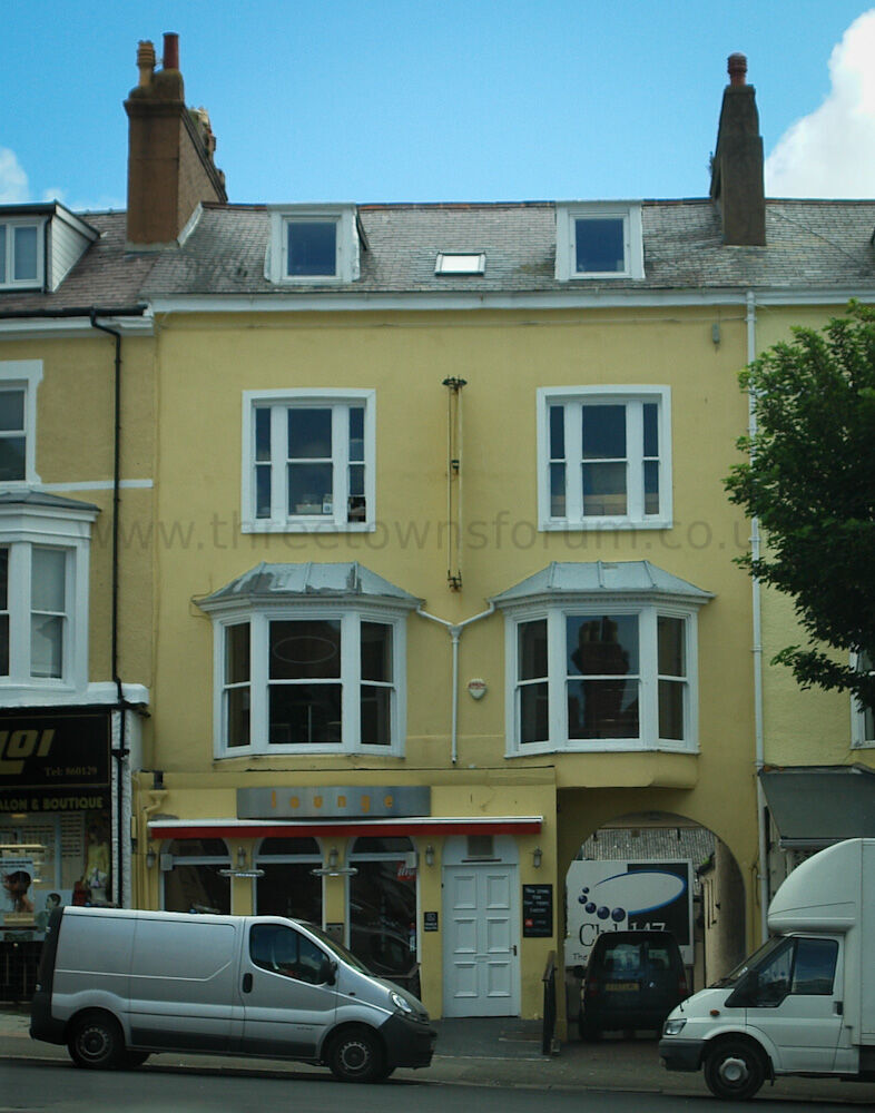 LOUNGE, UPPER MOSTYN STREETM, LLANDUDNO
Currently the Gresham Bar (2023)
