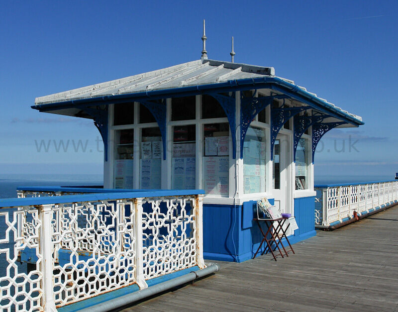 LLANDUDNO EMPORIUM KIOSK, LLANDUDNO PIER
