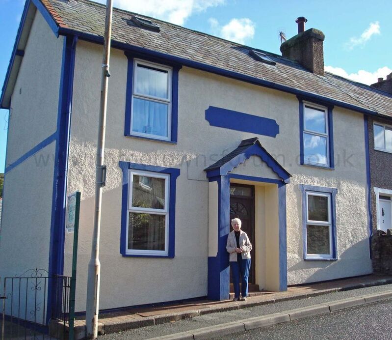 Conwy_Gyffin_Former Foresters_Arms_Pub 2010
