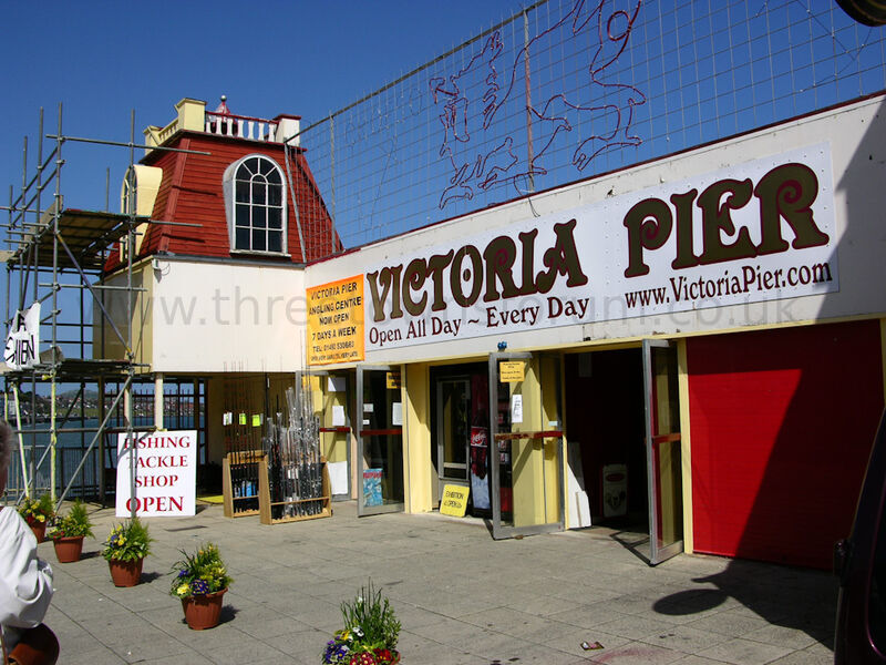 COLWYN BAY PIER 2006
