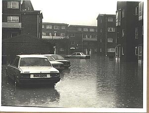Filename=2882_Conwy_Morfa_Flats_1993_Floods_jpgfd9e7317cda2dcdf13f9db58224f2762_extjpg.jpg
Filesize=67KiB
Dimensions=720x545
Date added=Sep 14, 2023 2882_Conwy_Morfa_Flats_1993_Floods_jpgfd9e7317cda2dcdf13f9db58224f2762_extjpg.jpg