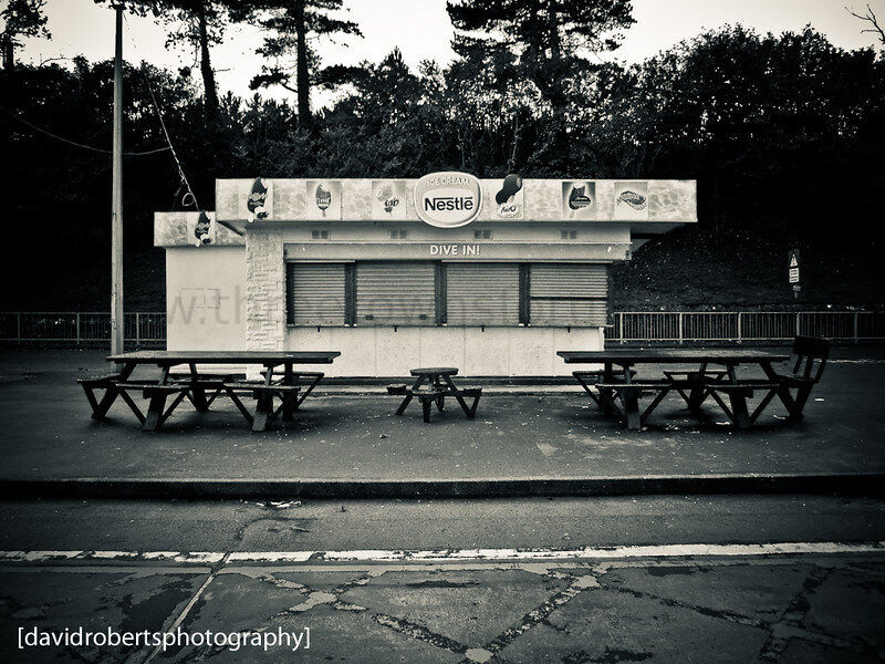 ICE CREAM KIOSK, COLWYN BAY PROMENADE 2011
Now demolished and replaced by the new promenade
