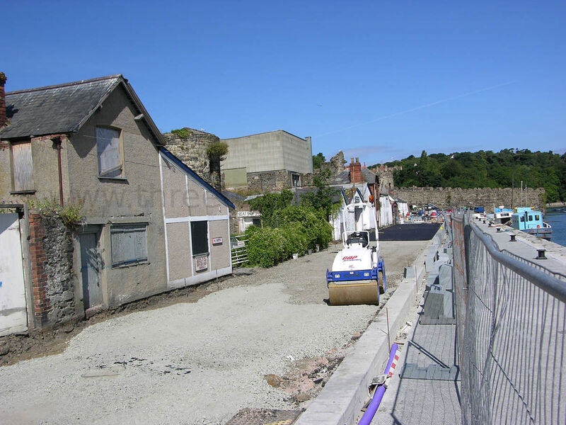 CONWY QUAY, 2006
Before all of the old buildings along the Quay were demolished
