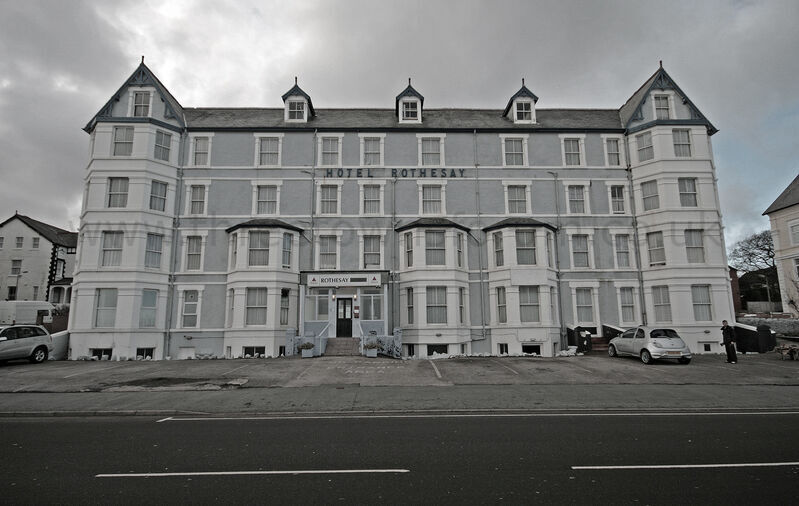 ROTHESAY HOTEL, COLWYN BAY PROMENADE 2009
Now demolished and replaced by an apartment complex
