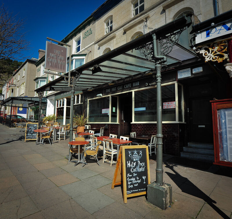 FAT CAT CAFE BAR, MOSTYN STREET, LLANDUDNO 2011
This was the original Fat Cat Cafe Bar.
