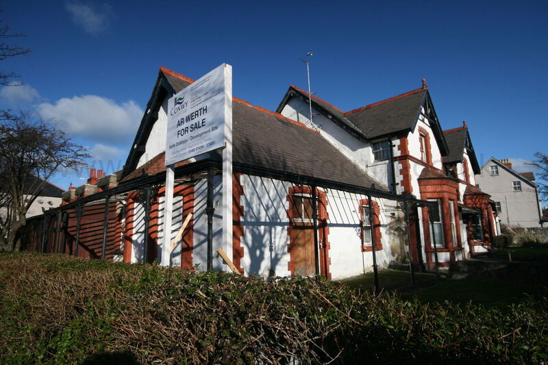 FORMER YOUTH CLUB, TRINITY AVENUE, LLANDUDNO 2010
