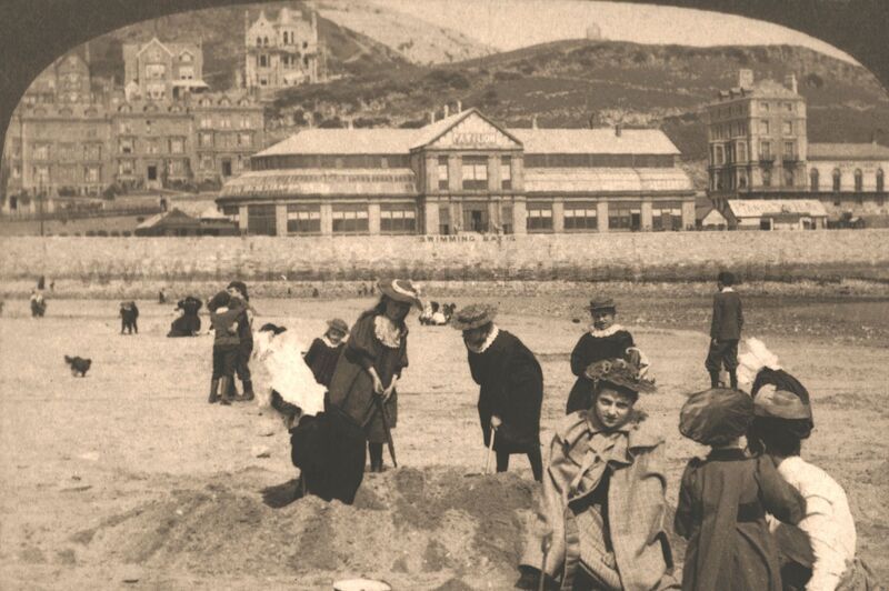 Llandudno_Pier_Pavilion_1890s.jpg