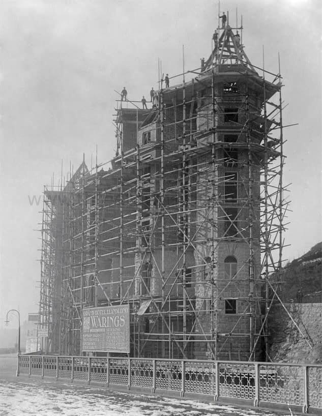 LLANDUDNO_GRAND_HOTEL_UNDER_CONSTRUCTIONS_1900S.jpg
