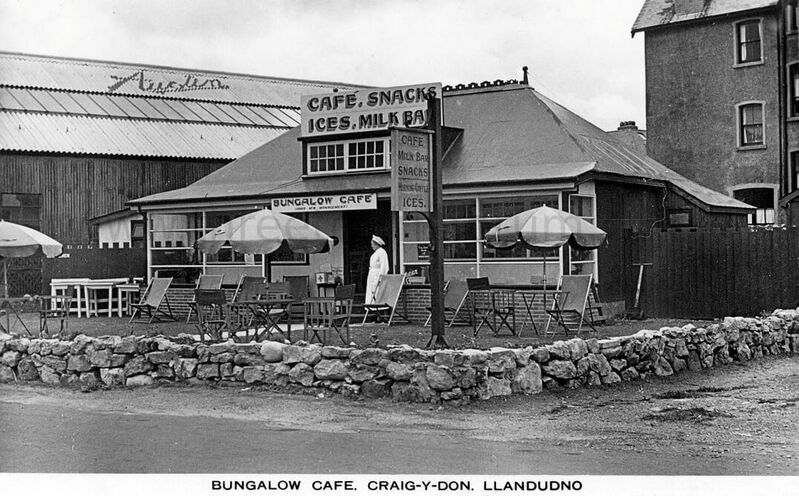BUNGALOW_CAFE_CRAIG_Y_DON_LLANDUDNO_1930S.jpg