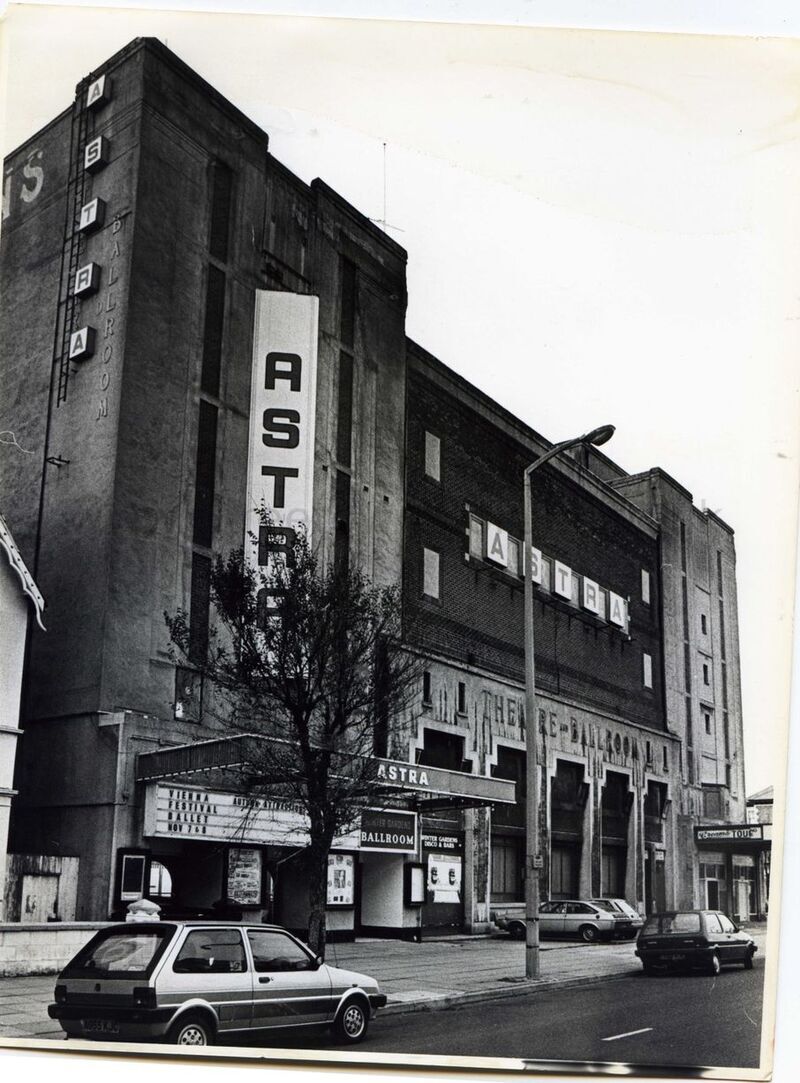 LLANDUDNO ASTRA THEATRE 1970S
